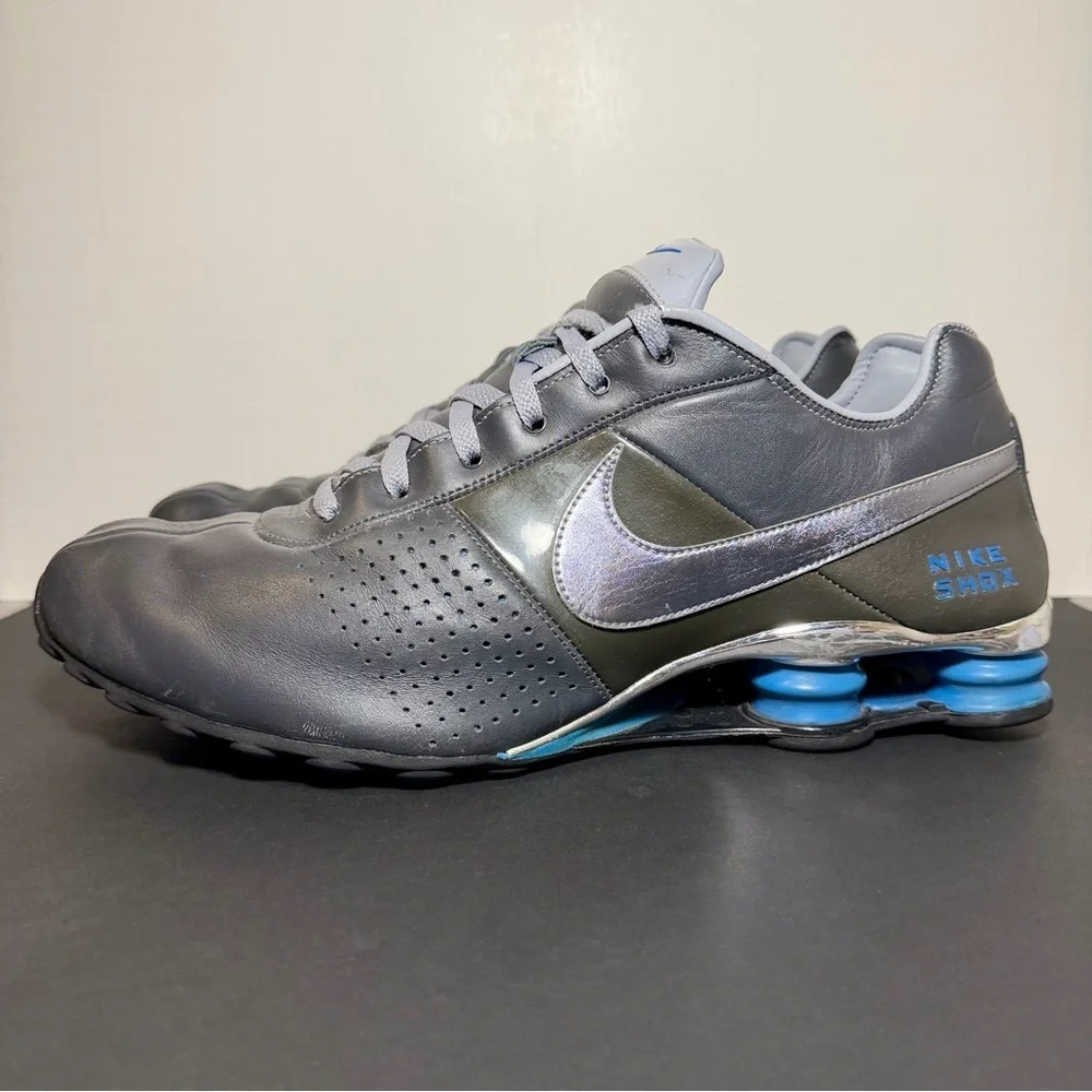 Mens Vintage NIKE Shox Deliver Gray Leather Athletic Shoes / Size 13